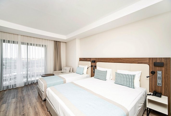 Side Moon Palace Hotel - Wohnbeispiel Doppelzimmer Landblick (Zimmercodierungen DBL & DCL)