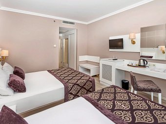Serenis Hotel - Wohnbeispiel Doppelzimmer Landblick (Zimmercodierungen DBL & DCL)