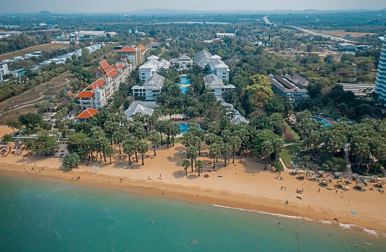 Ravindra Beach Resort & Spa