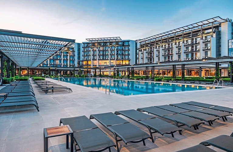 Voya Beach Resort