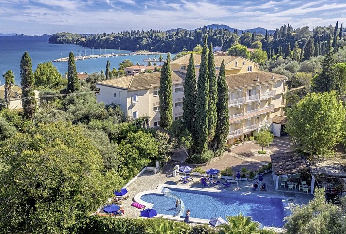 Ipsos Beach Hotel