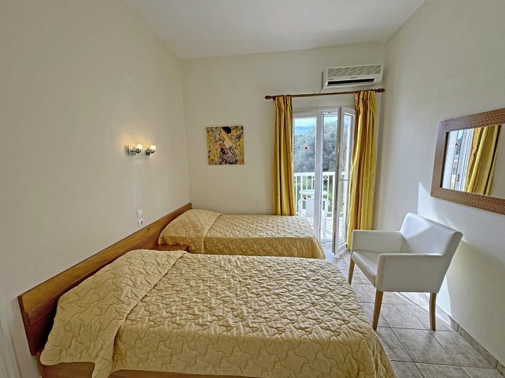 Ipsos Beach Hotel