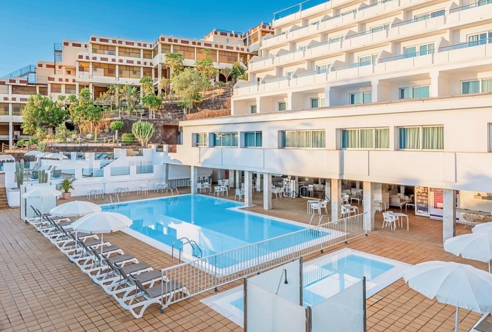 FERGUS Cactus Garden