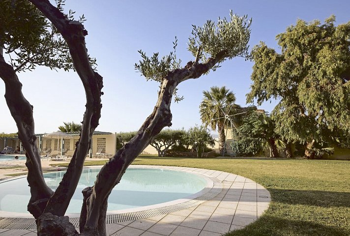 Tylissos Beach Hotel