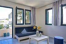 Castello Village Resort - Wohnbeispiel Suite Meerblick 1 Schlafzimmer (Zimmercodierung WBM)