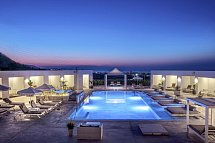 Matheo Villas & Suites