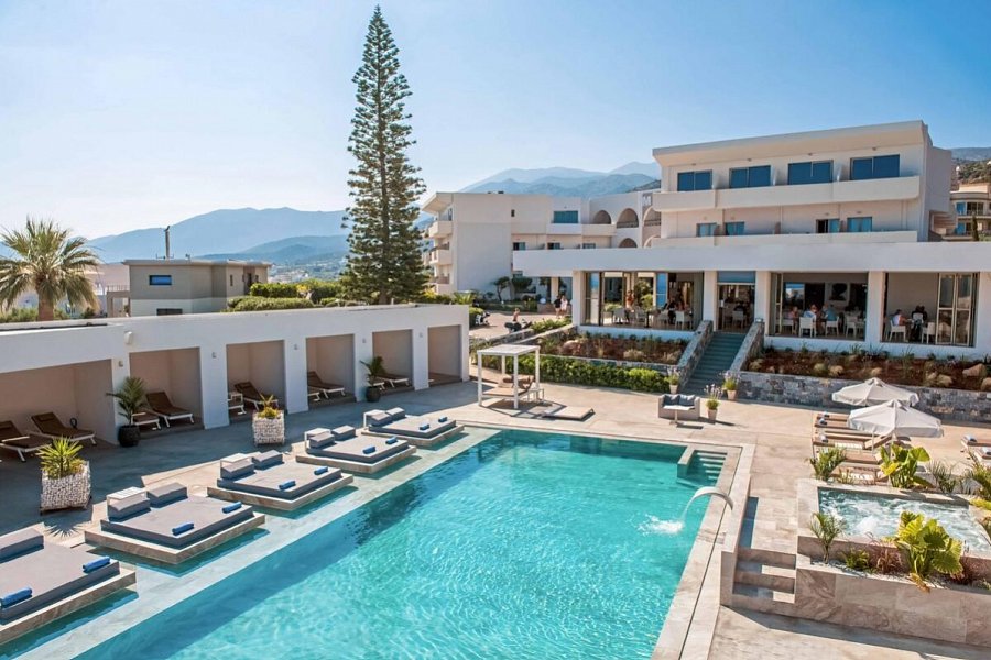 Matheo Villas & Suites