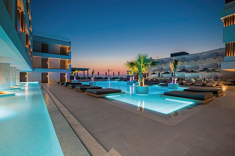 Akasha Beach Hotel & Spa