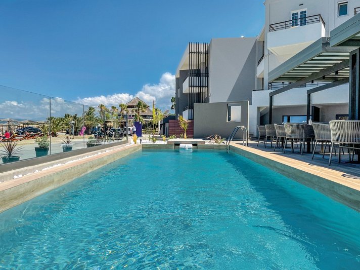 Mare Blue & Suites