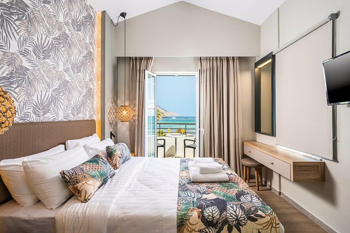 Mare Blue & Suites