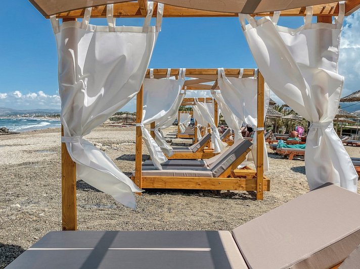 Mare Blue & Suites