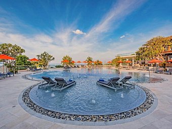 Diamond Cliff Resort & Spa - Ocean View Pool