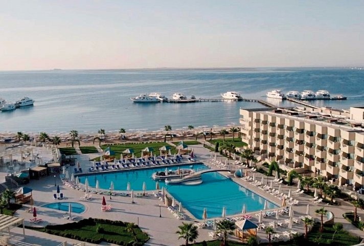 Seven Seas Jolie Bay