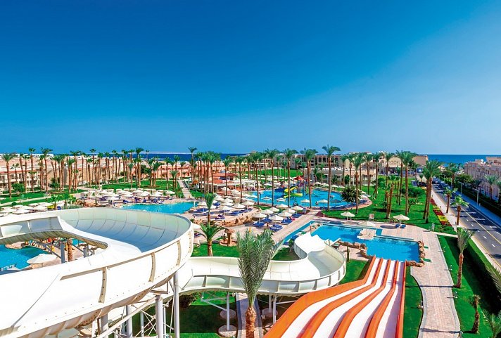 Beach Albatros Resort