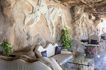 Caves Beach Resort