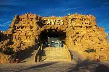 Caves Beach Resort