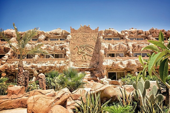 Caves Beach Resort