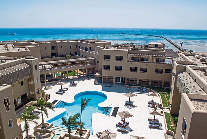 The Breakers Diving & Surfing Lodge