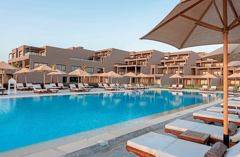 Sentido Naga Bay