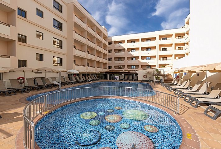 Invisa La Cala