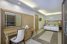 Natura Park Village Hotel & Spa - Wohnbeispiel Familienzimmer Landblick (Zimmercodierung FBL)