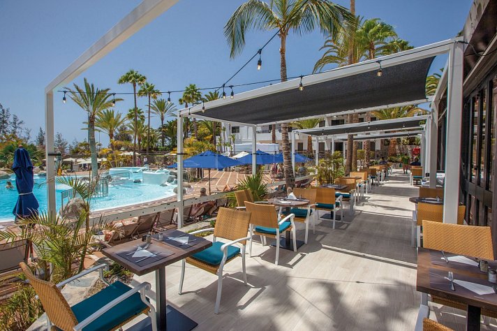 Corallium Beach by Lopesan Hotels