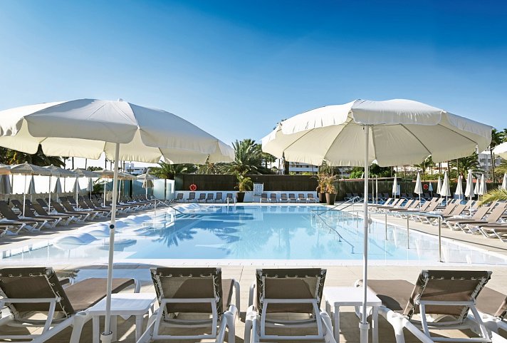HL Miraflor Suites
