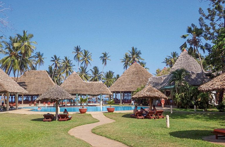 Neptune Paradise Beach Resort & Spa