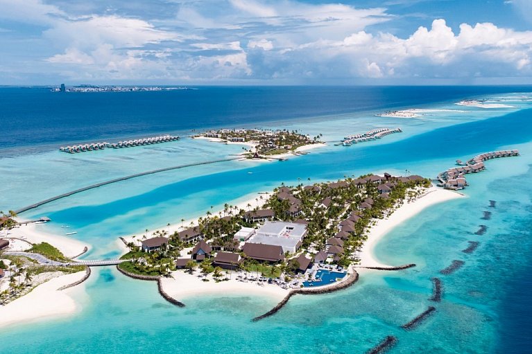 SAii Lagoon Maldives, Curio Collection by Hilton