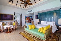 SAii Lagoon Maldives, Curio Collection by Hilton - Wohnbeispiel Overwater Villa (Zimmercodierung VX1)