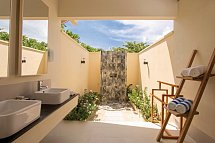 Hondaafushi Island Resort - Beispiel Bad Superior Beach Bungalow (Zimmercodierungen UB1, BB1 & FB1)