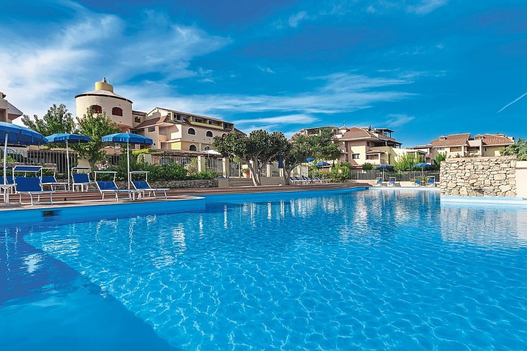 Colonna Beach Hotel
