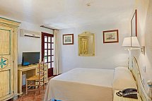 Colonna Beach Hotel