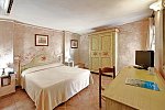 Colonna Beach Hotel