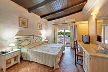 Colonna Beach Hotel