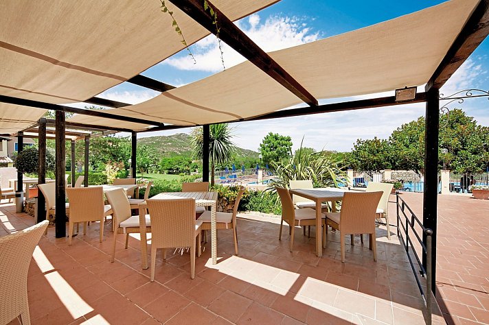 Colonna Beach Hotel