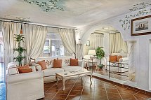Colonna Beach Hotel