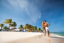 BlueBay Grand Esmeralda