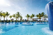 BlueBay Grand Esmeralda