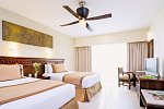 BlueBay Grand Esmeralda