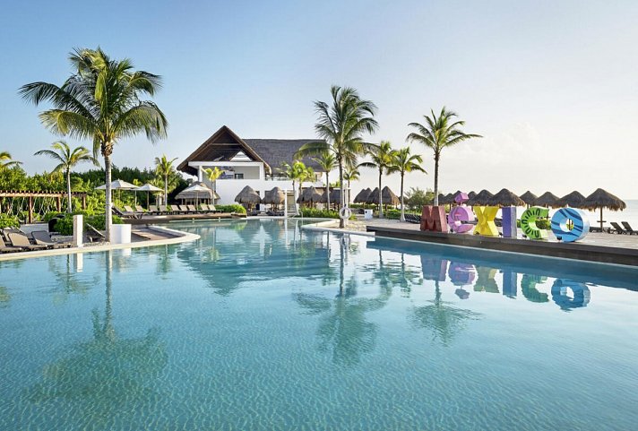 Ocean Riviera Paradise