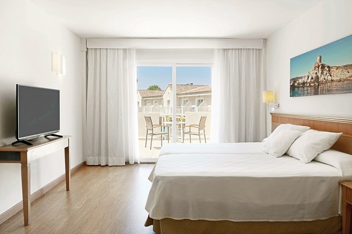 Iberostar Waves Club Cala Barca - Wohnbeispiel (Zimmercodierungen FD1 & FD2)