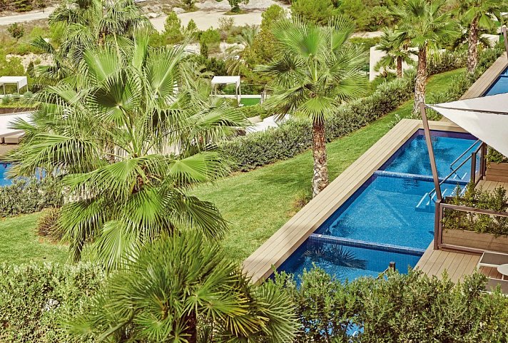 Zafiro Palace Andratx - Wohnbeispiel Juniorsuite mit privatem Pool (Zimmercodierung JB3/JB6)