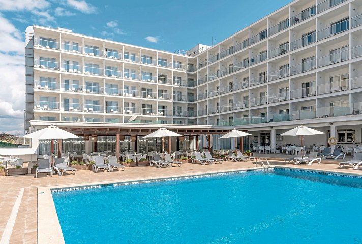 Alua Leo - Blick aufs Hotel Alua Leo