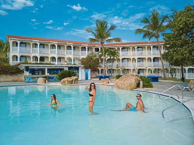Lifestyle Tropical Beach Resort & Spa