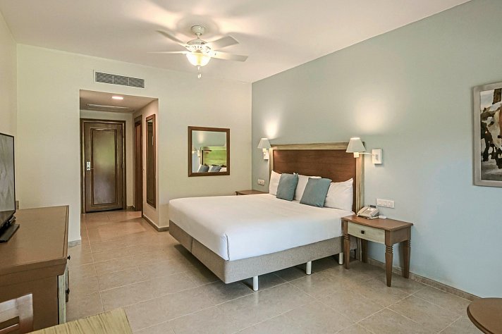 Iberostar Waves Punta Cana