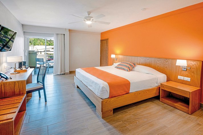 Coral Costa Caribe Beach Resort