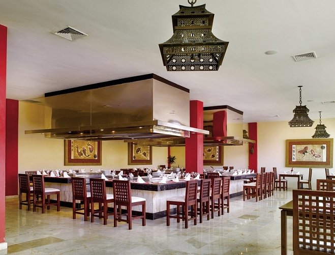 Grand Palladium Palace Resort & Spa - Sumptuori Restaurant