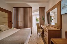 Lindos Royal Resort - Wohnbeispiel Familienzimmer Superior seitlicher Meerblick (Zimmercodierung FSN)