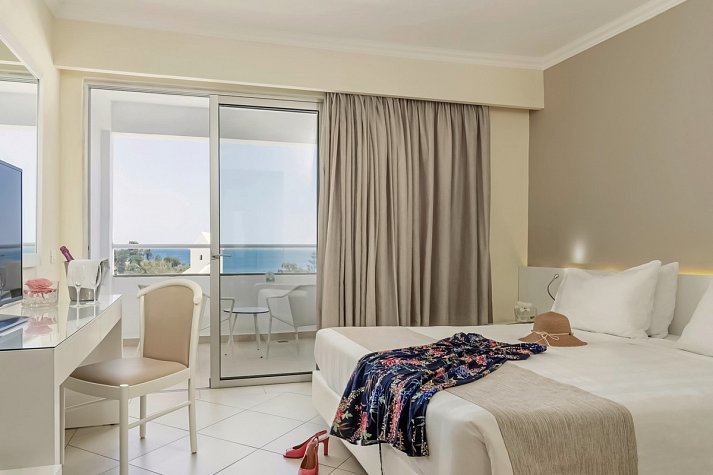 Lindos Village Resort & Spa - Wohnbeispiel Doppelzimmer Deluxe Meerblick (Zimmercodierungen DDM & DD3)